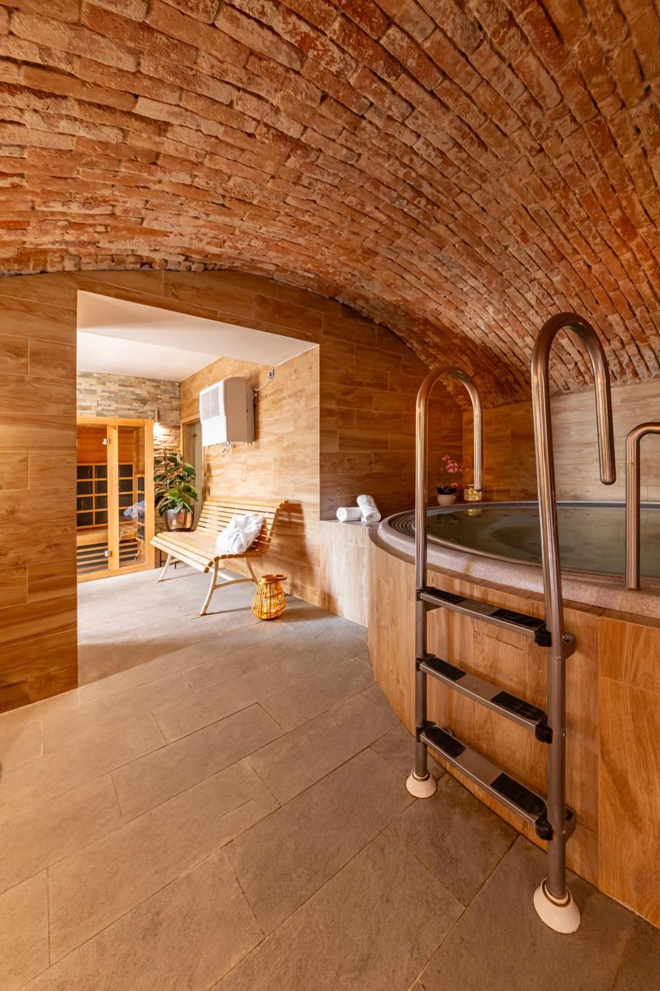 Hotel Snezne Εξωτερικό φωτογραφία