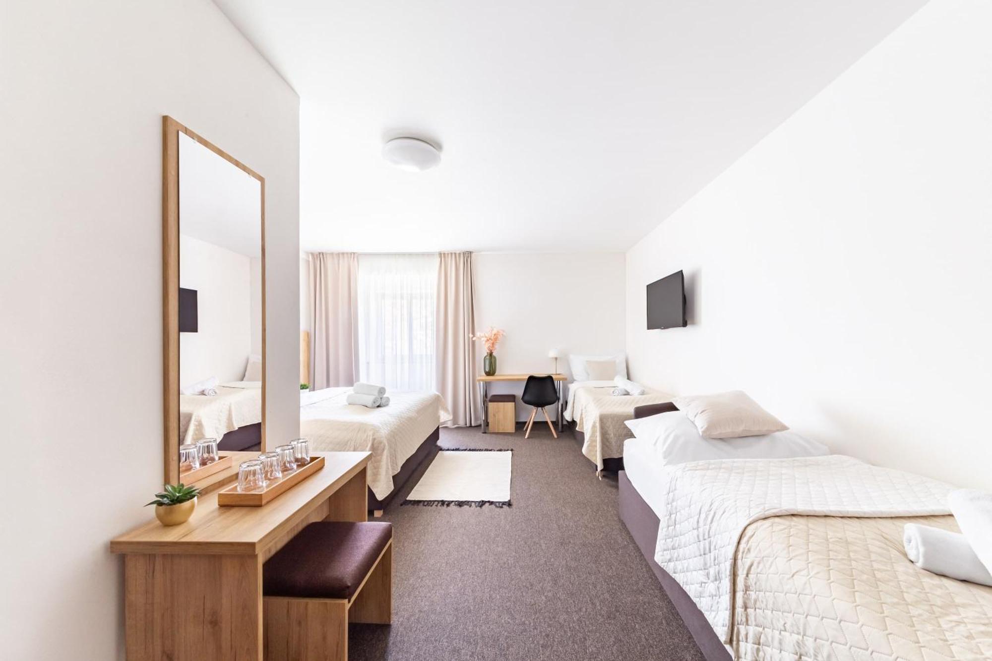 Hotel Snezne Εξωτερικό φωτογραφία