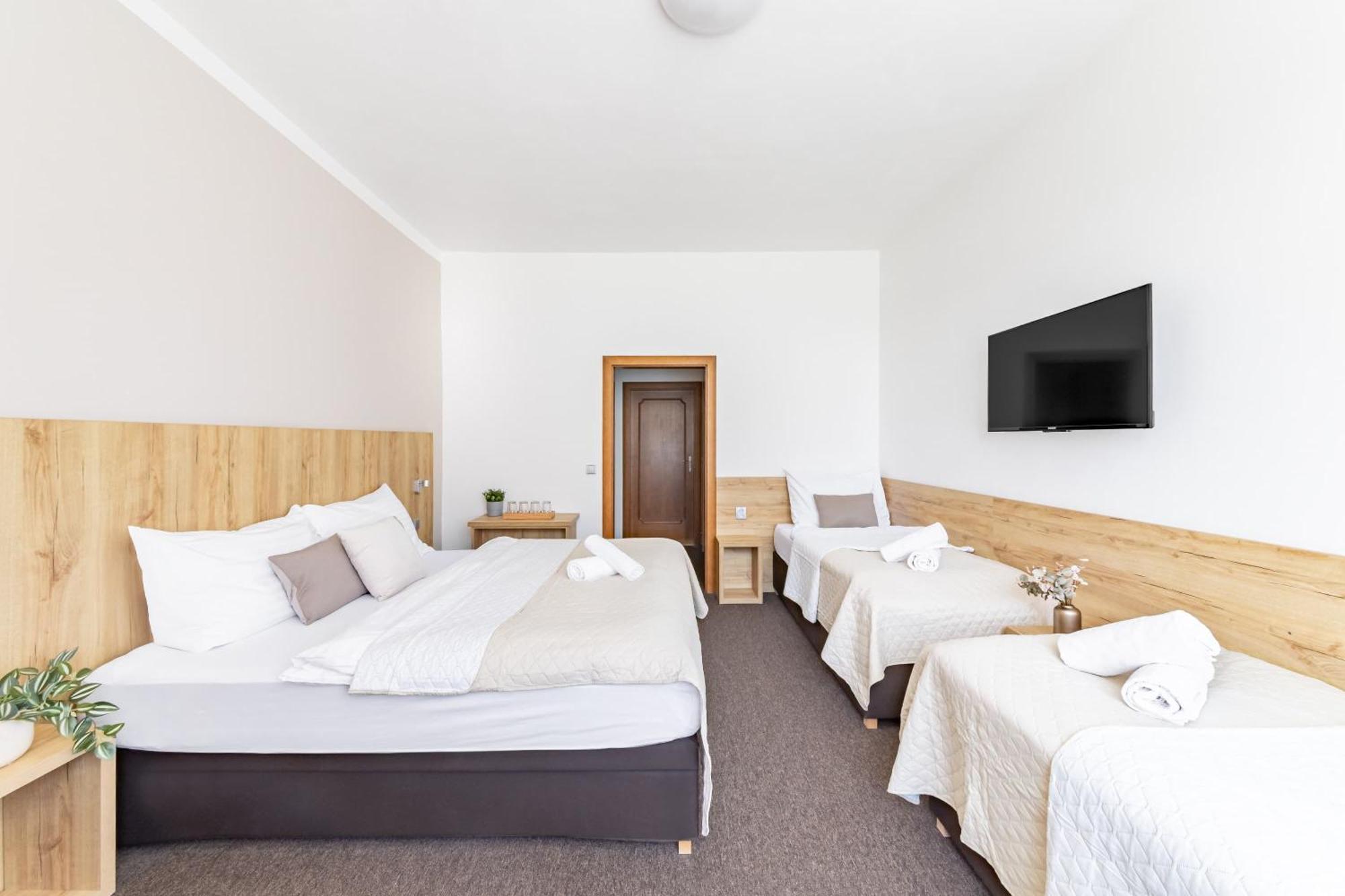 Hotel Snezne Εξωτερικό φωτογραφία